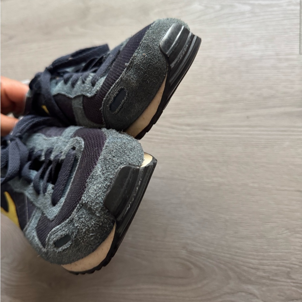 Nike MD Valiant 'Limelight' Sneakers - Picture 11 of 13
